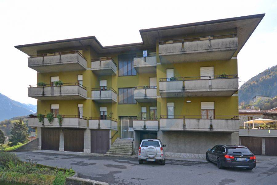 Appartamento in vendita ad Angolo Terme piazza Alpini