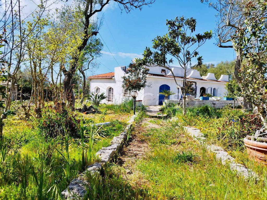 Villa in vendita a Sassari strada Vicinale Sant'Anatolia, 46