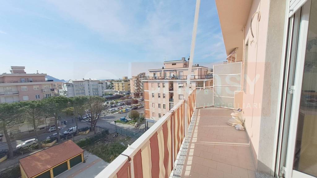 Appartamento in vendita ad Albenga via Quintino Sella