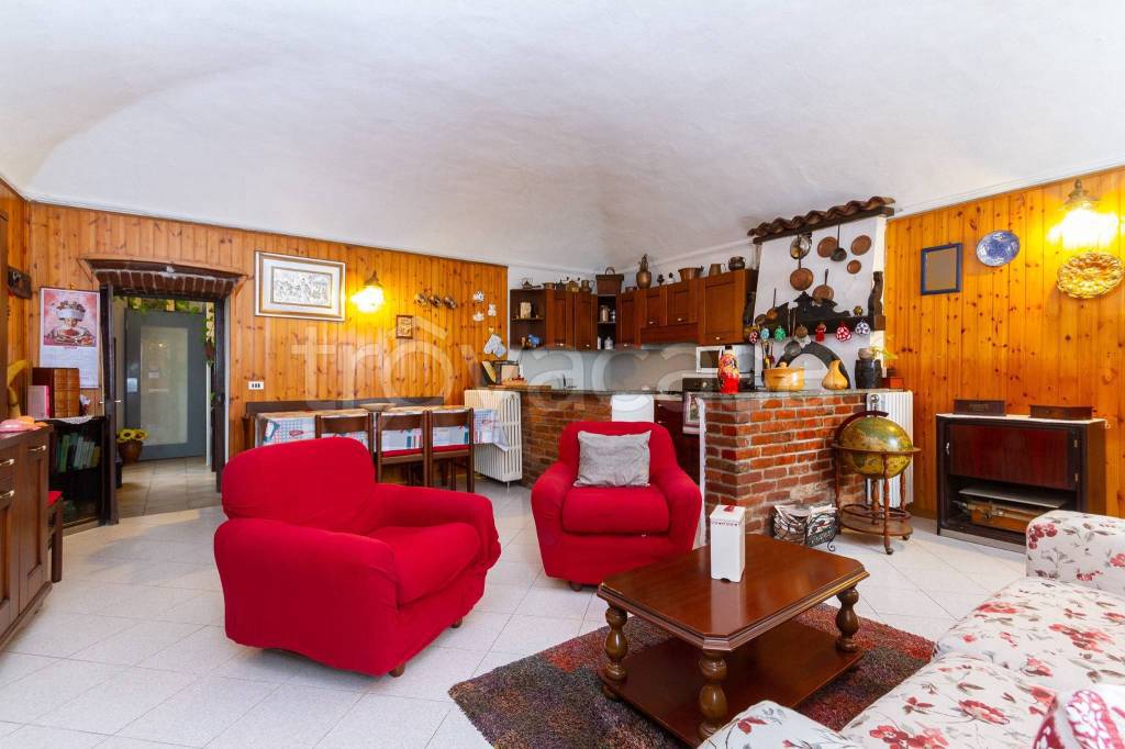 Villa in vendita a Pinerolo via Maestra di Baudenasca, 2