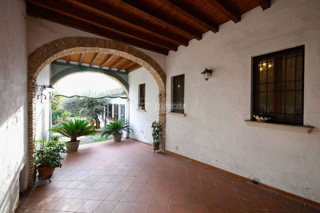 Casa Indipendente in vendita a Montichiari via Angelo Mazzoldi 119