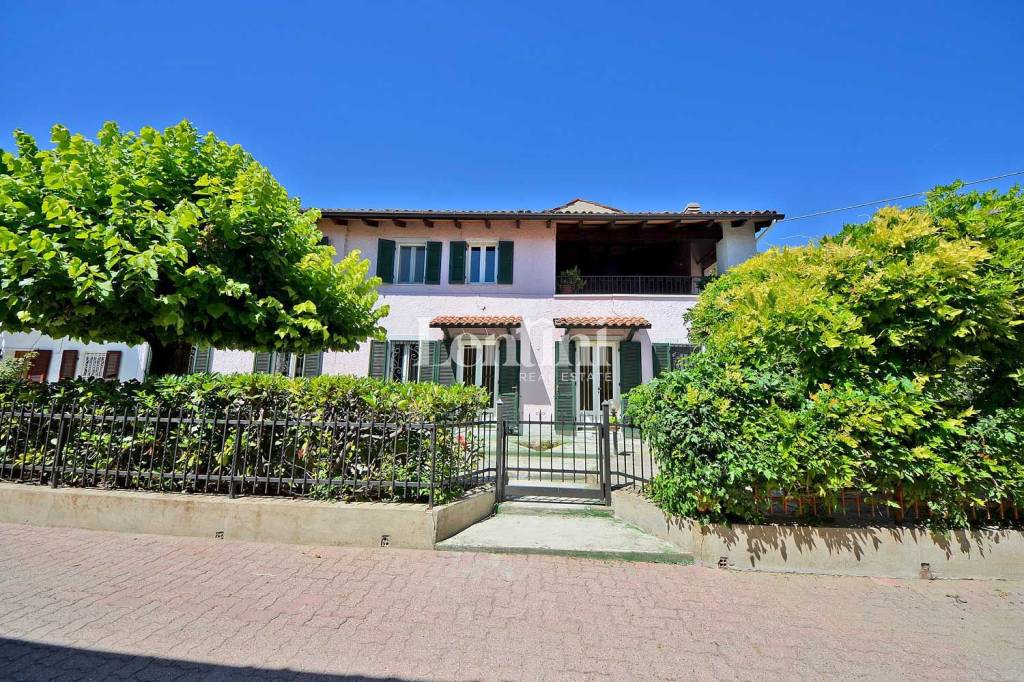 Villa in vendita a Camino via Giuseppe Garibaldi