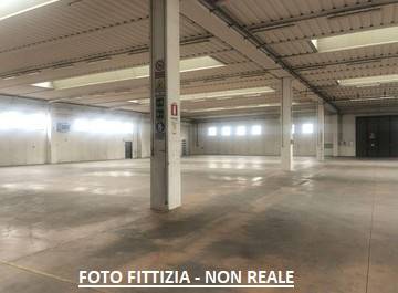 Capannone Industriale in vendita a Prato