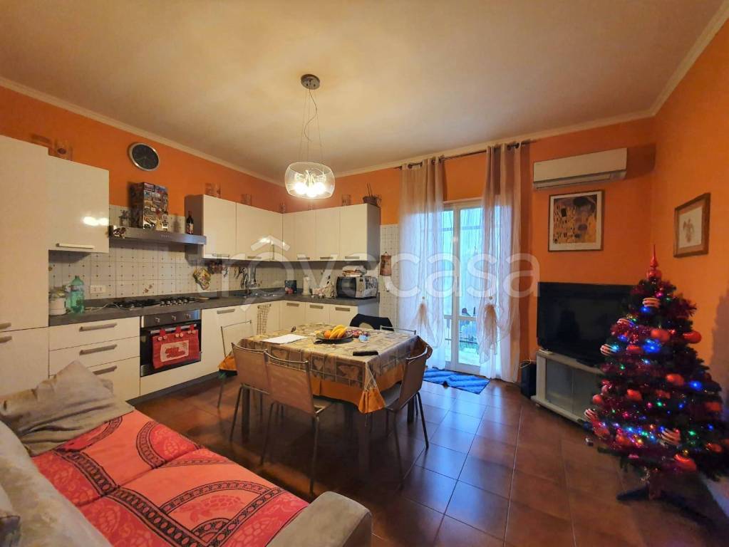 Appartamento in vendita a Castelnuovo di Porto via Alfredo Fabbrianesi, 28