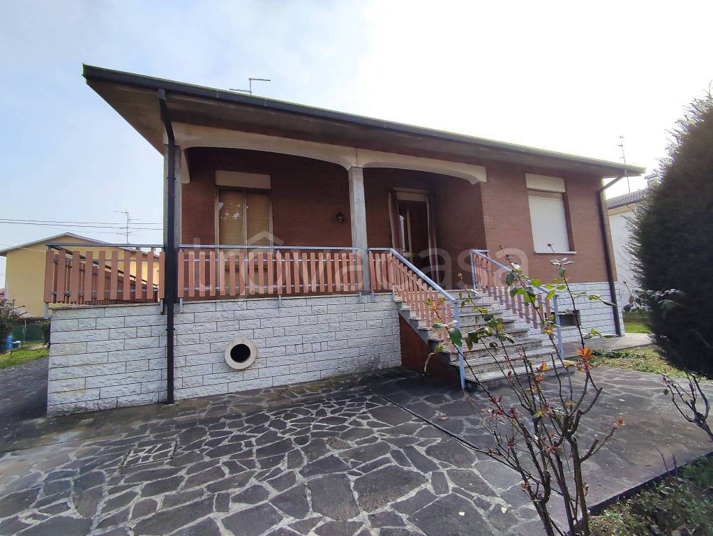 Villa in in vendita da privato a Concordia sulla Secchia via Piero Gobetti, 53