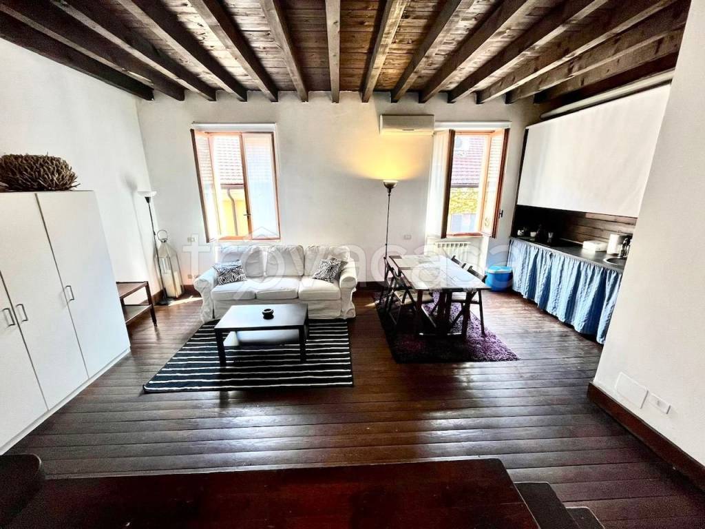 Appartamento in in affitto da privato a Milano via Milazzo, 4