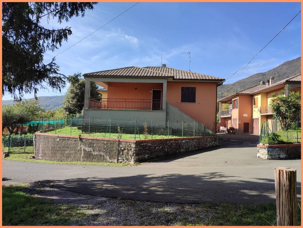 Villa a Schiera in vendita a San Colombano Certenoli via Fratelli Giovanni ed Amedeo Casella