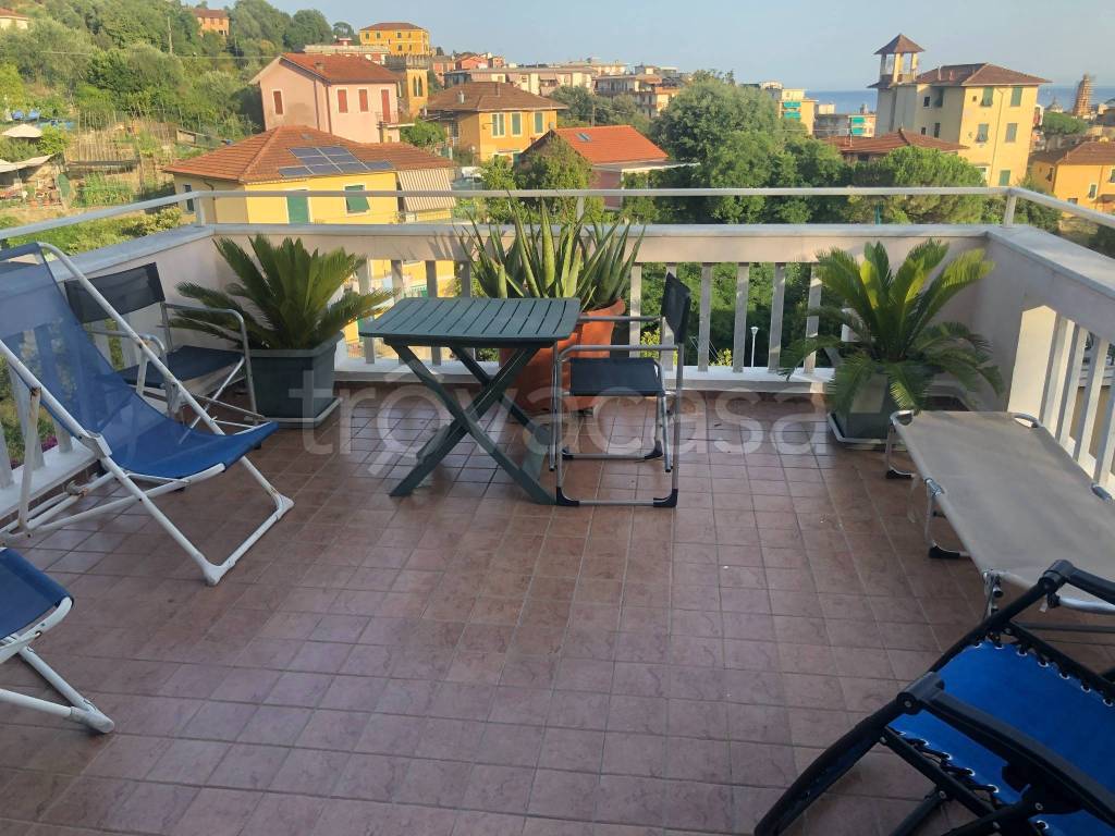 Appartamento in affitto a Rapallo salita Paxo