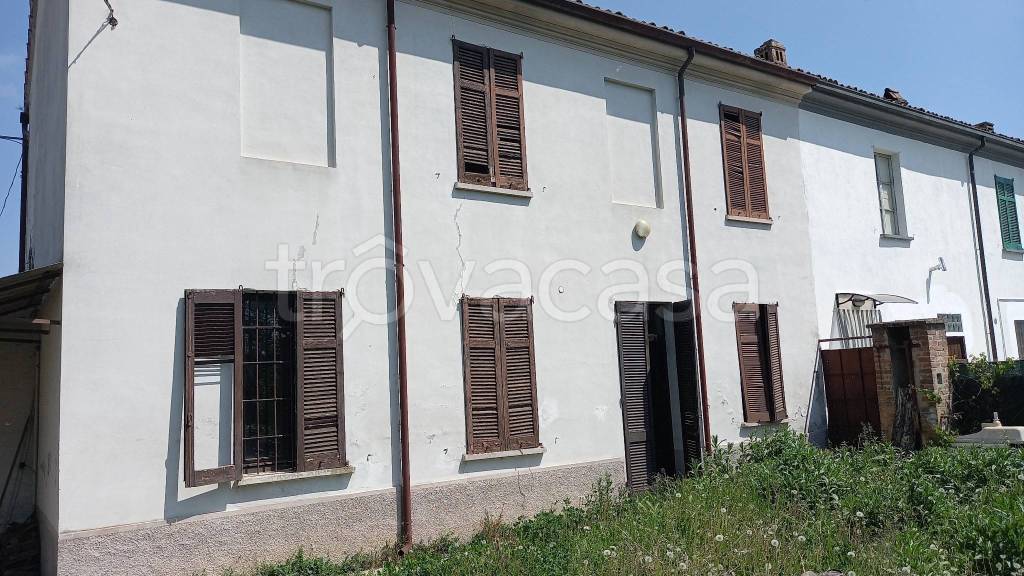 Villa in vendita a Voghera rondò Giosuè Carducci