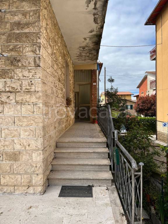 Appartamento in in vendita da privato a Rapolano Terme via Provinciale Sud, 22