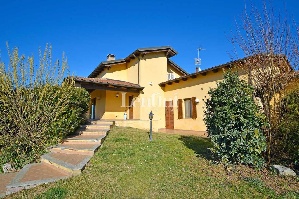 Villa in vendita a Conzano via Piemonte, 19
