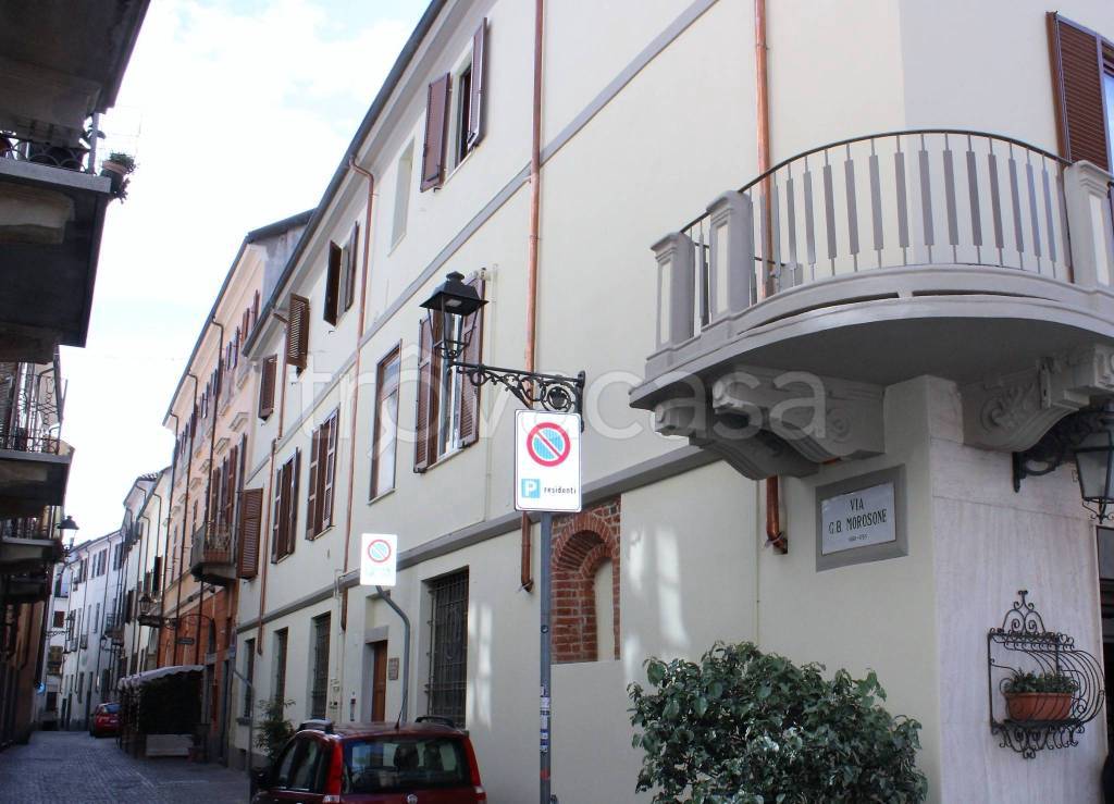 Appartamento in vendita a Vercelli via Morosone, 2