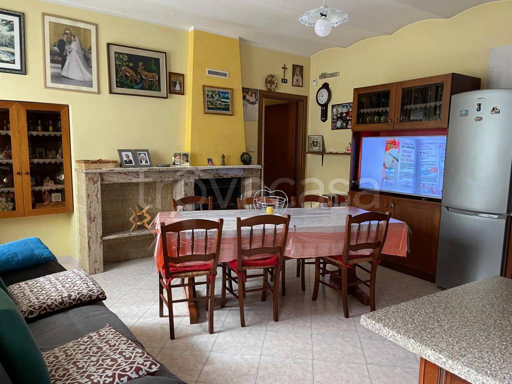 Appartamento in vendita a Lonate Pozzolo via Giacomo Matteotti, 16