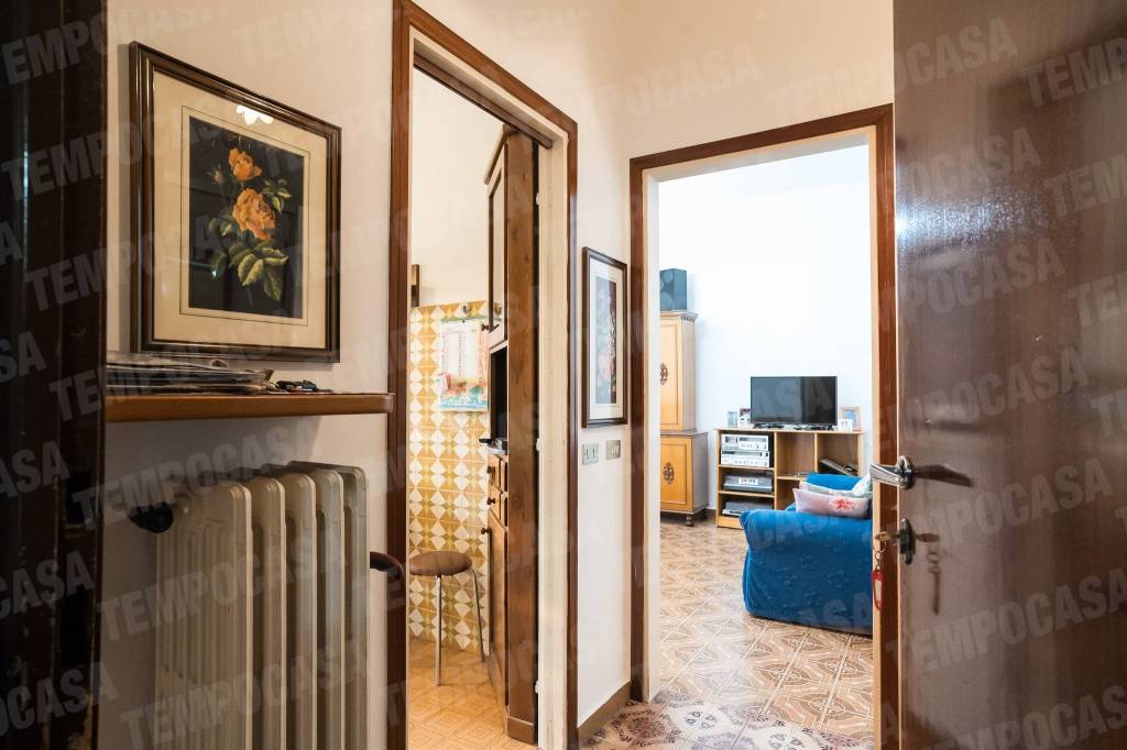 Appartamento in vendita a Giussano via Arturo Toscanini