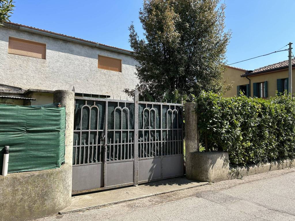 Casa Indipendente in vendita a Vedelago piazza Indipendenza, 50
