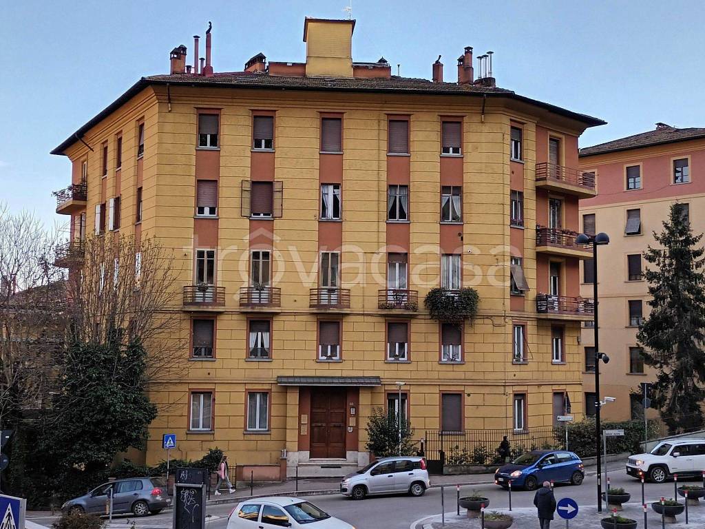 Ufficio in in affitto da privato a Perugia via 14 Settembre, 73