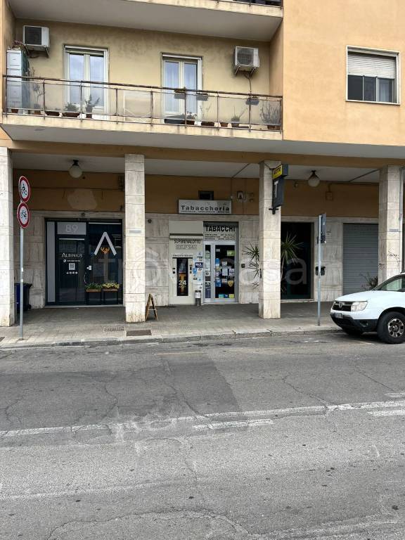 Tabaccheria in in affitto da privato a Cagliari viale Trento, 87