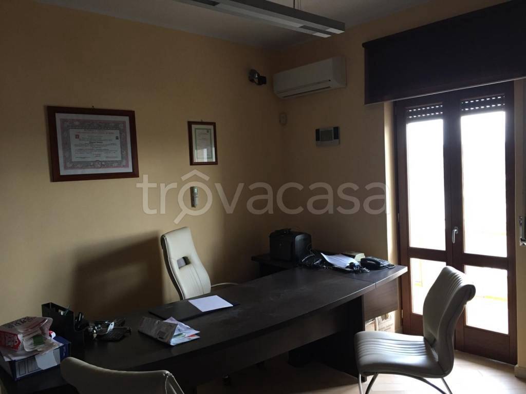 Ufficio in in vendita da privato a Statte via Giovanni Battista Pergolesi, 46