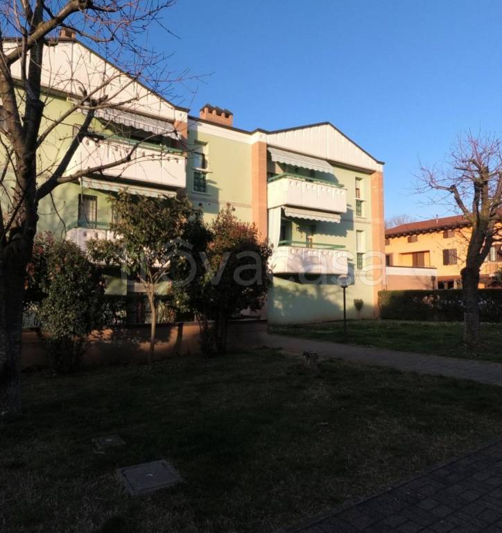 Appartamento in in vendita da privato a Montecchio Emilia via Giovanni Falcone, 16