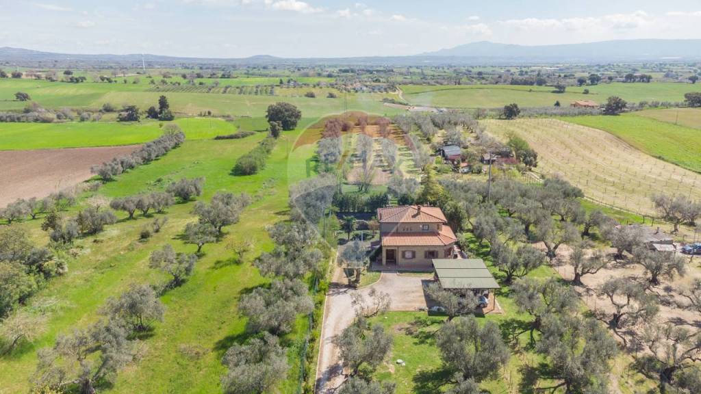Villa in vendita a Tuscania località le mandrie