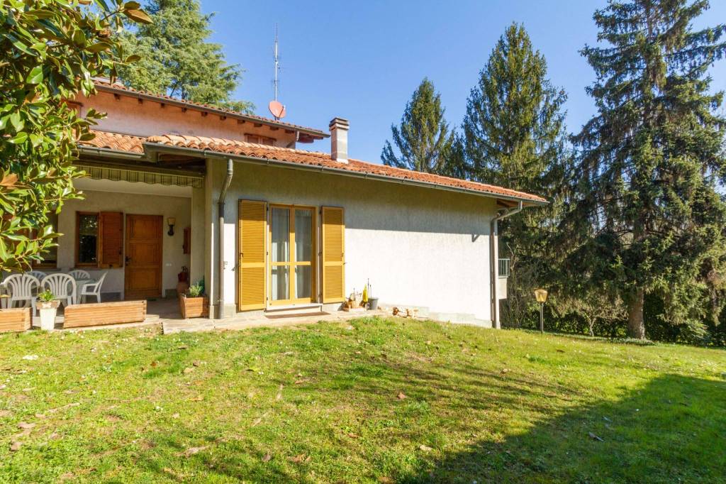Villa in vendita a Usmate Velate via Mirasole, 11