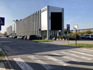 Posto auto in vendita a bergamo via dell'industria