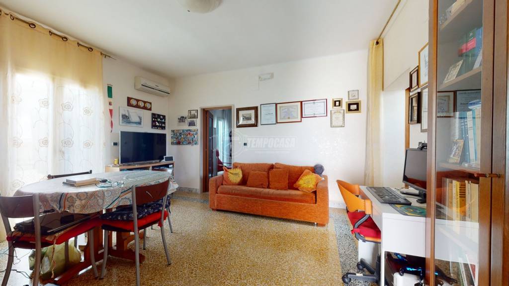Appartamento in vendita a Bari via padova