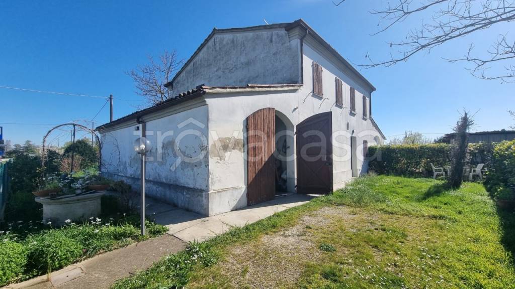 Villa Bifamiliare in vendita a Forlì via Brasini, 32