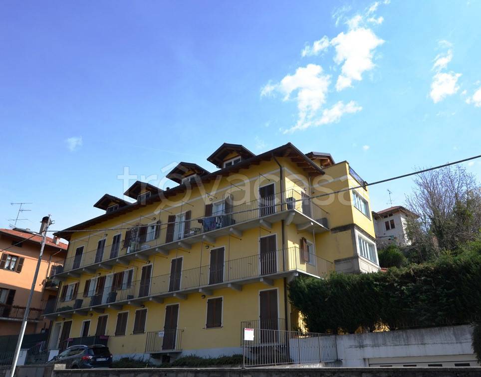 Appartamento in vendita a Biella via Santuario di Oropa, 6