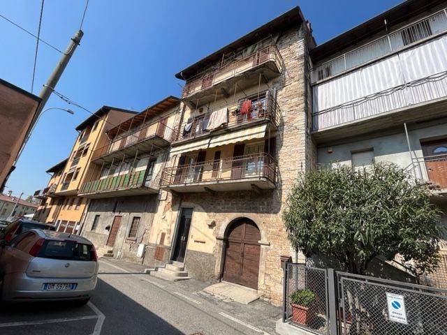 Appartamento in vendita ad Almenno San Salvatore via Mario Pavoni, 26