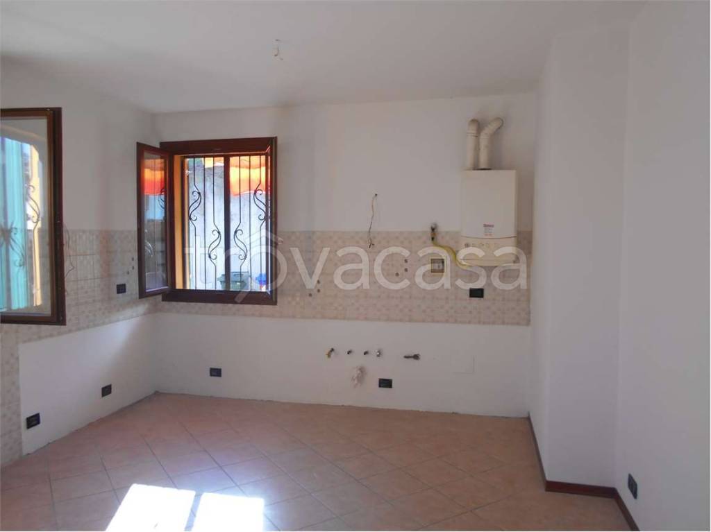 Appartamento in vendita a Camposanto via Panaria Ovest, 21
