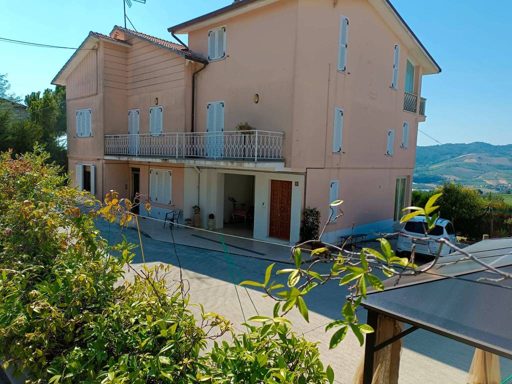 Villa Bifamiliare in vendita a Porto San Giorgio