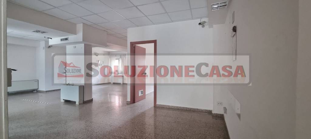 Negozio in affitto a Sant'Alessio Siculo via Consolare Valeria, 261