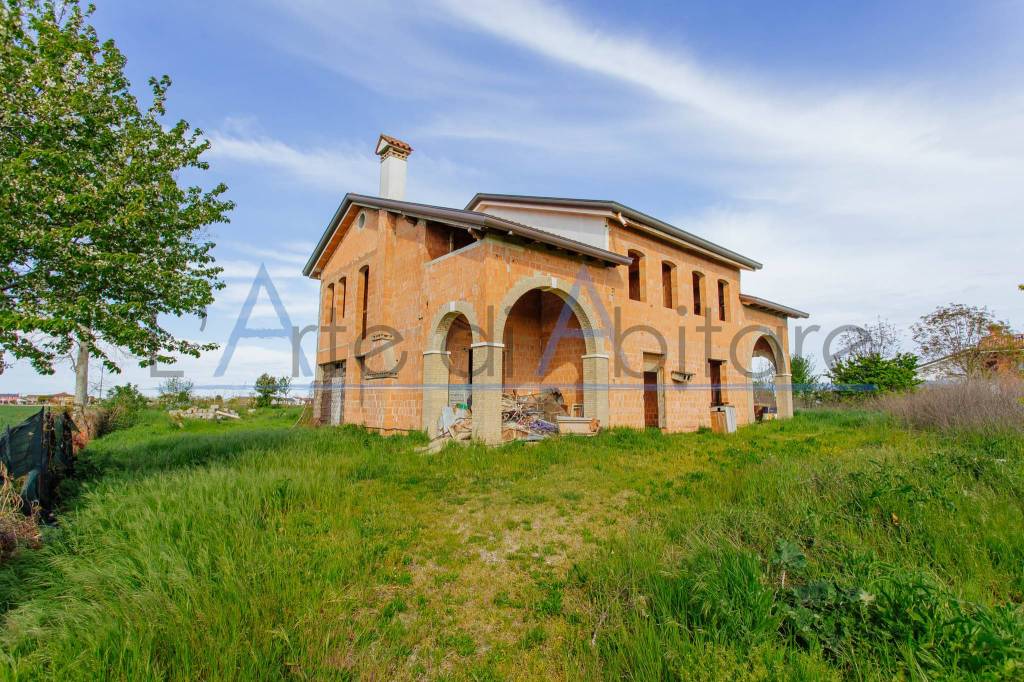Villa Bifamiliare in vendita a Fossò via Amabile Carraro