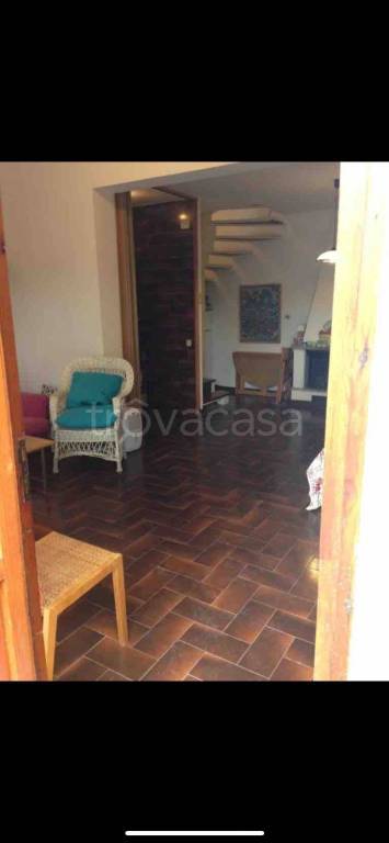 Villa a Schiera in in vendita da privato a Santa Marinella via Lago d'Iseo, 4