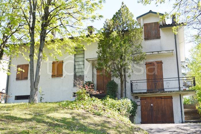 Villa in vendita a Casalgrande via Mulino Veggia, 16