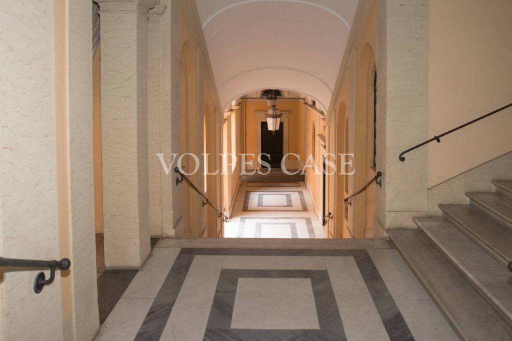 Appartamento in vendita a Roma piazza Dei Santi Apostoli