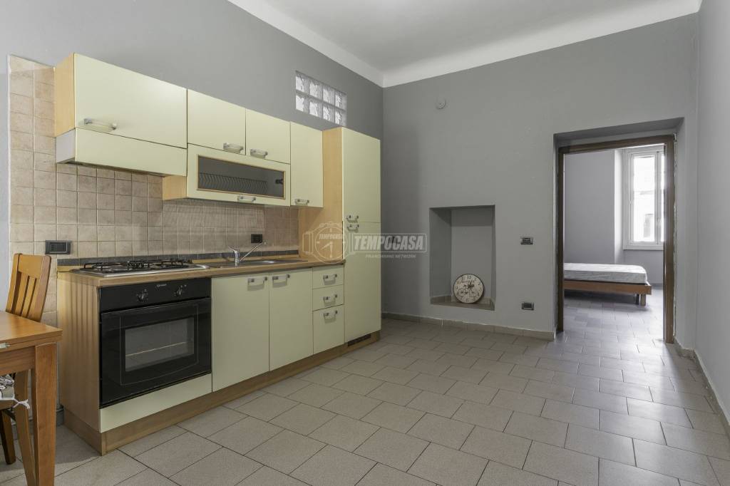 Appartamento in vendita a Milano via Ruggero Bonghi, 12