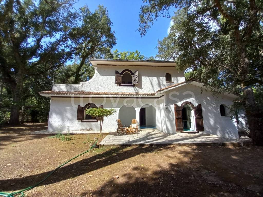 Villa in vendita a Sabaudia viale delle Querce