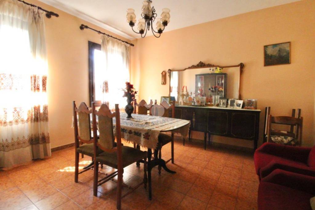 Villa Bifamiliare in vendita a Noventa di Piave via g.M.Mosca