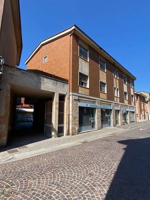 Casa Indipendente in vendita a Inveruno piazza San Martino