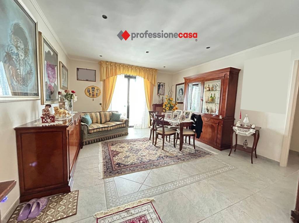 Appartamento in vendita a Bari via Van Westerhouth