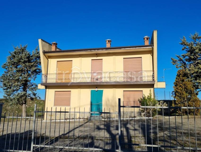Villa Bifamiliare in vendita a Colli Verdi località Carmine, 2