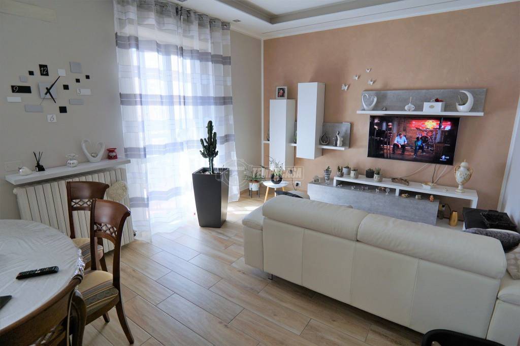 Appartamento in vendita ad Asti via Giuseppe Gamba 18