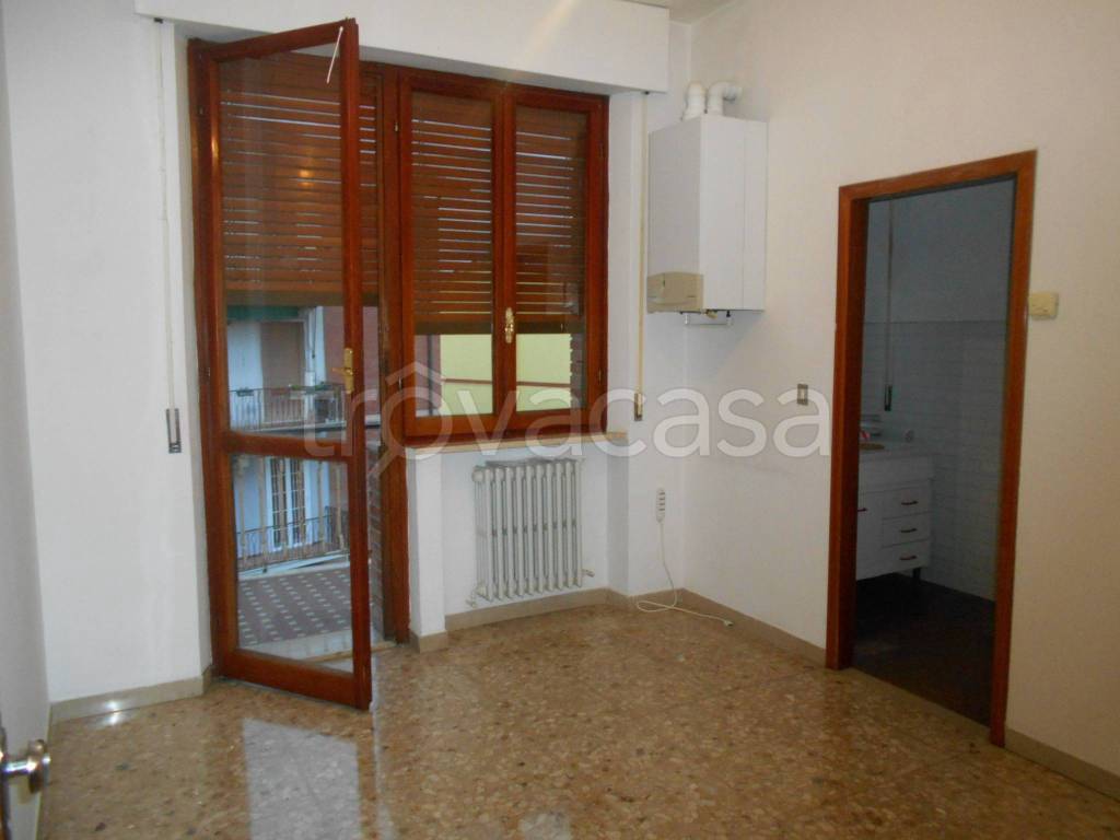 Appartamento in vendita a Jesi viale Giuseppe Verdi, 22