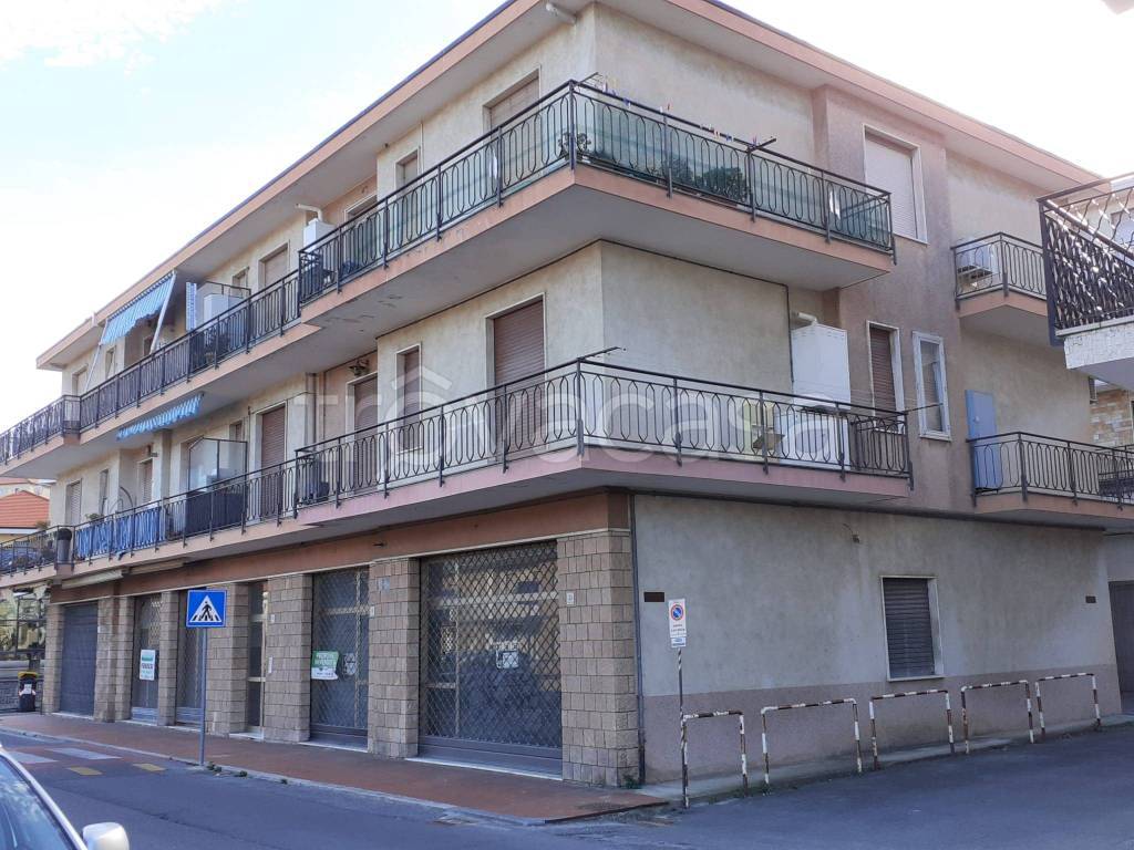 Appartamento in vendita ad Andora via del Poggio, 29