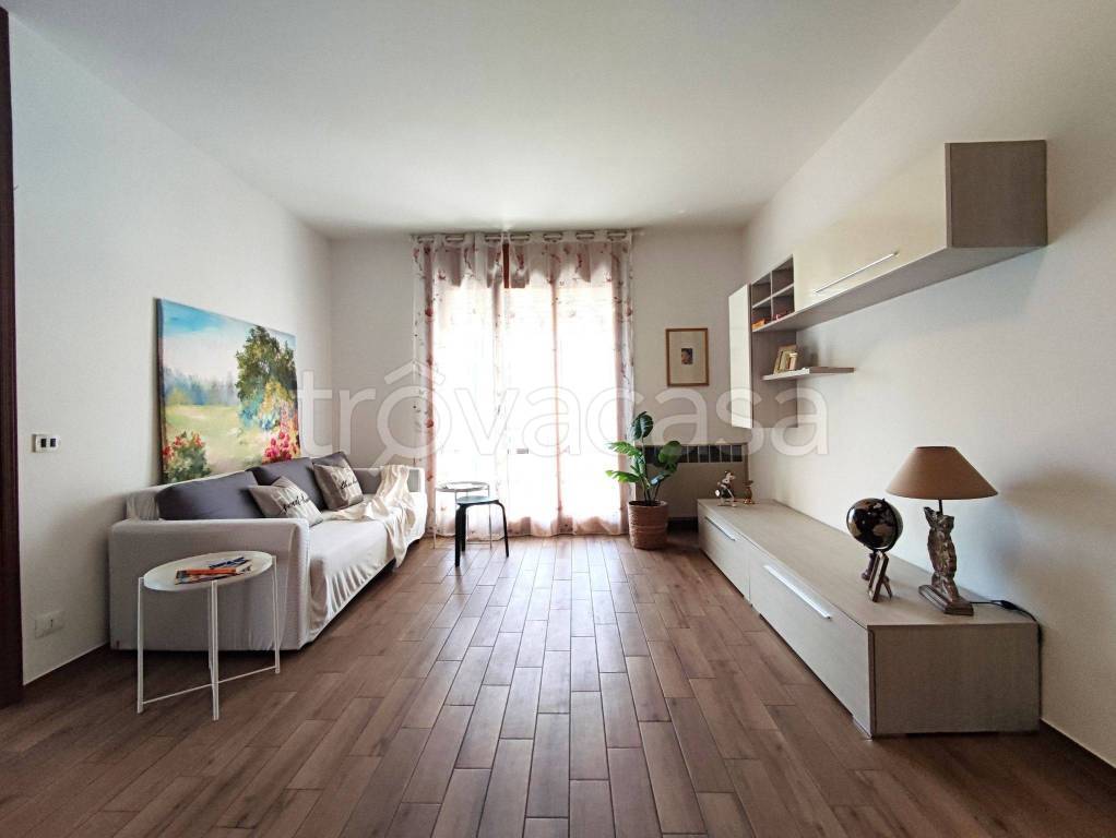 Appartamento in in vendita da privato a Reggio nell'Emilia via Maria Melato, 13