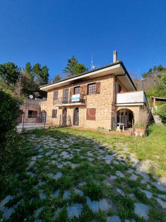 Villa in vendita a Vezzi Portio via San Giorgio, 10