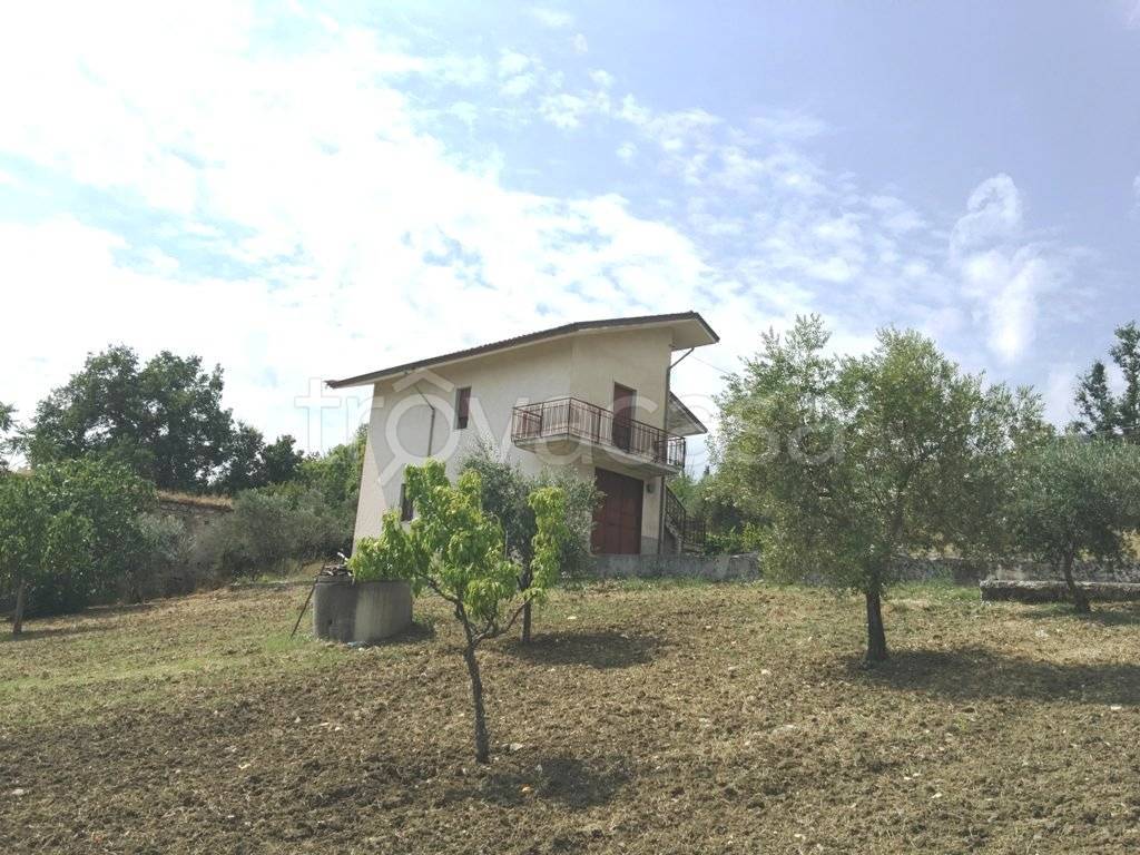 Casa Indipendente in vendita a Castelvetere sul Calore via Pugiano