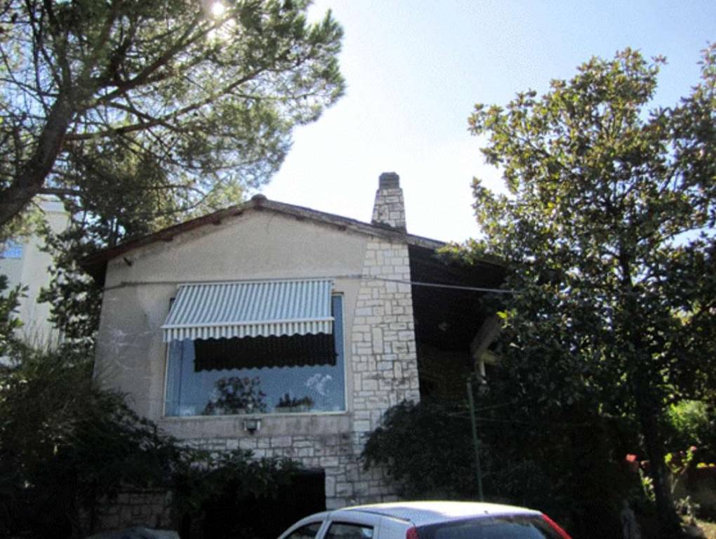 Villa all'asta ad Ancona via della Montagnola, 85